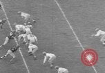 Standbild Fußballspiel Los Angeles California USA, 1951, aus Sekunde 35 historischem Filmmaterial Videoclip 65675041643