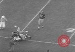 Standbild Fußballspiel Los Angeles California USA, 1951, aus Sekunde 44 historischem Filmmaterial Videoclip 65675041643