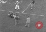 Standbild Fußballspiel Los Angeles California USA, 1951, aus Sekunde 45 historischem Filmmaterial Videoclip 65675041643