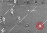 Standbild Fußballspiel Los Angeles California USA, 1951, aus Sekunde 49 historischem Filmmaterial Videoclip 65675041643