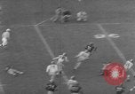 Standbild Fußballspiel Los Angeles California USA, 1951, aus Sekunde 59 historischem Filmmaterial Videoclip 65675041643