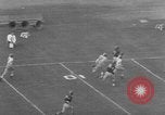 Standbild Fußballspiel Los Angeles California USA, 1951, aus Sekunde 62 historischem Filmmaterial Videoclip 65675041643