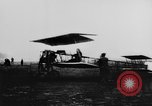 Standbild Glenn Curtiss Reims Frankreich, 1909, aus Sekunde 20 historischem Filmmaterial Videoclip 65675041653
