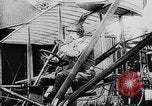 Standbild Glenn Curtiss Reims Frankreich, 1909, aus Sekunde 24 historischem Filmmaterial Videoclip 65675041653