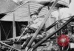 Standbild Glenn Curtiss Reims Frankreich, 1909, aus Sekunde 27 historischem Filmmaterial Videoclip 65675041653