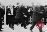 Standbild Glenn Curtiss Reims Frankreich, 1909, aus Sekunde 35 historischem Filmmaterial Videoclip 65675041653