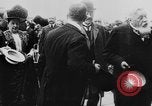 Standbild Glenn Curtiss Reims Frankreich, 1909, aus Sekunde 39 historischem Filmmaterial Videoclip 65675041653