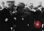 Standbild Glenn Curtiss Reims Frankreich, 1909, aus Sekunde 53 historischem Filmmaterial Videoclip 65675041653