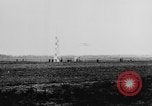 Standbild Glenn Curtiss Reims Frankreich, 1909, aus Sekunde 54 historischem Filmmaterial Videoclip 65675041653