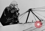Standbild Glenn Curtiss Frankreich, 1910, aus Sekunde 39 historischem Filmmaterial Videoclip 65675041654