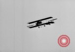 Standbild Glenn Curtiss Frankreich, 1910, aus Sekunde 55 historischem Filmmaterial Videoclip 65675041654