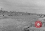 Immagine di Danni di bomba Balikpapan Borneo Indonesia, 1945, secondo 51 filmato di repertorio 65675041656