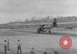 Immagine di Danni di bomba Balikpapan Borneo Indonesia, 1945, secondo 62 filmato di repertorio 65675041656