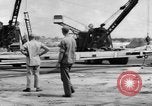 Immagine di B-29 sollevato al campo del Nord Guam, 1945, secondo 55 filmato di repertorio 65675041657