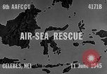 Immagine di Costruttiva PBY Catalina va in crash durante il salvataggio Air-Sea Celebes Paesi Bassi Indie Orientali, 1945, secondo 1 filmato di repertorio 65675041658