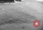 Immagine di Costruttiva PBY Catalina va in crash durante il salvataggio Air-Sea Celebes Paesi Bassi Indie Orientali, 1945, secondo 38 filmato di repertorio 65675041658