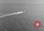 Immagine di Costruttiva PBY Catalina va in crash durante il salvataggio Air-Sea Celebes Paesi Bassi Indie Orientali, 1945, secondo 51 filmato di repertorio 65675041658