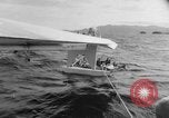 Immagine di Costruttiva PBY Catalina va in crash durante il salvataggio Air-Sea Celebes Paesi Bassi Indie Orientali, 1945, secondo 59 filmato di repertorio 65675041658