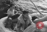Immagine di Costruttiva PBY Catalina va in crash durante il salvataggio Air-Sea Celebes Paesi Bassi Indie Orientali, 1945, secondo 62 filmato di repertorio 65675041658