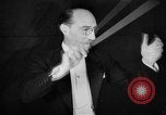 Standbild Publikum New York City USA, 1934, aus Sekunde 12 historischem Filmmaterial Videoclip 65675041681