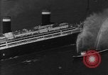 Standbild französischen liner Normandie New York City USA, 1934, aus Sekunde 45 historischem Filmmaterial Videoclip 65675041686