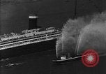 Standbild französischen liner Normandie New York City USA, 1934, aus Sekunde 46 historischem Filmmaterial Videoclip 65675041686