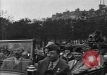 Immagine di Gli americani a Parigi Parigi Francia, 1920, secondo 15 filmato di repertorio 65675041687