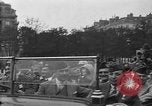 Immagine di Gli americani a Parigi Parigi Francia, 1920, secondo 16 filmato di repertorio 65675041687