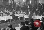 Immagine di Zellis Royal Box Nightclub dopo la prima guerra mondiale Parigi Francia, 1920, secondo 4 filmato di repertorio 65675041688