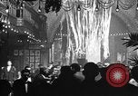 Immagine di Zellis Royal Box Nightclub dopo la prima guerra mondiale Parigi Francia, 1920, secondo 28 filmato di repertorio 65675041688