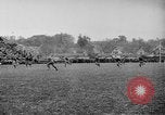 Standbild University of Michigan Football an der Fähre Feld Ann Arbor Michigan USA, 1917, aus Sekunde 3 historischem Filmmaterial Videoclip 65675041694