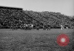 Standbild University of Michigan Football an der Fähre Feld Ann Arbor Michigan USA, 1917, aus Sekunde 12 historischem Filmmaterial Videoclip 65675041694