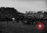 Standbild University of Michigan Football an der Fähre Feld Ann Arbor Michigan USA, 1917, aus Sekunde 25 historischem Filmmaterial Videoclip 65675041694