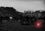 Standbild University of Michigan Football an der Fähre Feld Ann Arbor Michigan USA, 1917, aus Sekunde 26 historischem Filmmaterial Videoclip 65675041694