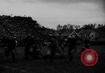 Standbild University of Michigan Football an der Fähre Feld Ann Arbor Michigan USA, 1917, aus Sekunde 27 historischem Filmmaterial Videoclip 65675041694