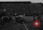 Standbild University of Michigan Football an der Fähre Feld Ann Arbor Michigan USA, 1917, aus Sekunde 34 historischem Filmmaterial Videoclip 65675041694