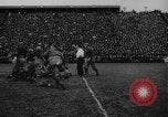 Standbild University of Michigan Football an der Fähre Feld Ann Arbor Michigan USA, 1917, aus Sekunde 40 historischem Filmmaterial Videoclip 65675041694