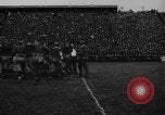 Standbild University of Michigan Football an der Fähre Feld Ann Arbor Michigan USA, 1917, aus Sekunde 41 historischem Filmmaterial Videoclip 65675041694