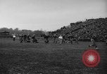Standbild University of Michigan Football an der Fähre Feld Ann Arbor Michigan USA, 1917, aus Sekunde 45 historischem Filmmaterial Videoclip 65675041694