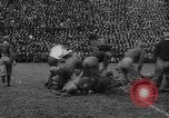 Standbild University of Michigan Football an der Fähre Feld Ann Arbor Michigan USA, 1917, aus Sekunde 53 historischem Filmmaterial Videoclip 65675041694