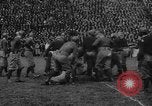 Standbild University of Michigan Football an der Fähre Feld Ann Arbor Michigan USA, 1917, aus Sekunde 55 historischem Filmmaterial Videoclip 65675041694