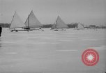 Standbild Ice Boat Race Detroit Michigan USA, 1917, aus Sekunde 7 historischem Filmmaterial Videoclip 65675041695