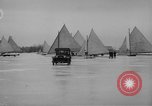 Standbild Ice Boat Race Detroit Michigan USA, 1917, aus Sekunde 19 historischem Filmmaterial Videoclip 65675041695