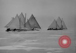 Standbild Ice Boat Race Detroit Michigan USA, 1917, aus Sekunde 21 historischem Filmmaterial Videoclip 65675041695
