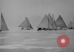 Standbild Ice Boat Race Detroit Michigan USA, 1917, aus Sekunde 29 historischem Filmmaterial Videoclip 65675041695