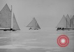 Standbild Ice Boat Race Detroit Michigan USA, 1917, aus Sekunde 33 historischem Filmmaterial Videoclip 65675041695