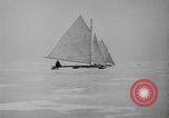 Standbild Ice Boat Race Detroit Michigan USA, 1917, aus Sekunde 39 historischem Filmmaterial Videoclip 65675041695