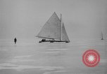 Standbild Ice Boat Race Detroit Michigan USA, 1917, aus Sekunde 42 historischem Filmmaterial Videoclip 65675041695