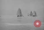 Standbild Ice Boat Race Detroit Michigan USA, 1917, aus Sekunde 52 historischem Filmmaterial Videoclip 65675041695