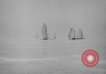 Standbild Ice Boat Race Detroit Michigan USA, 1917, aus Sekunde 57 historischem Filmmaterial Videoclip 65675041695
